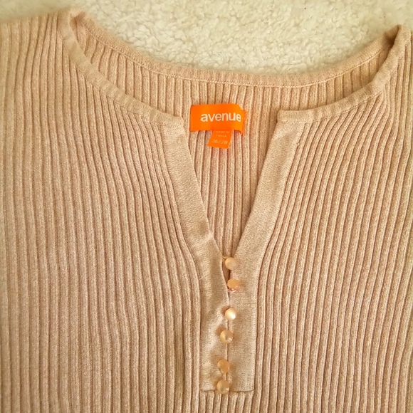 Avenue Sweater - Picture 3 of 3